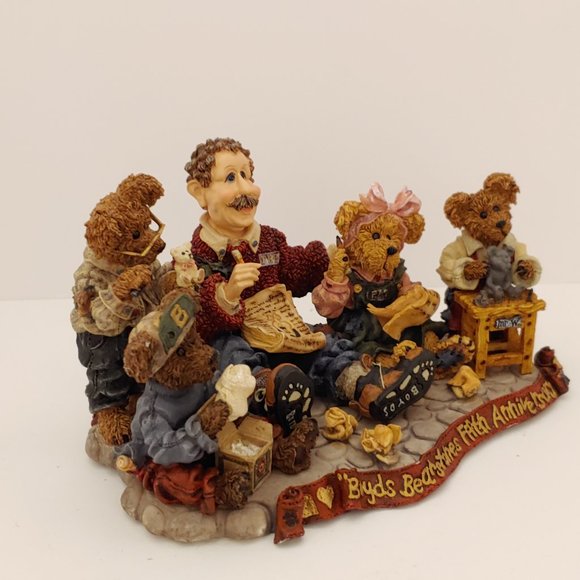 Boyds Bears & Friends Fifth Anniversary 1998 Limited Edition #227803 - Picture 3 of 5